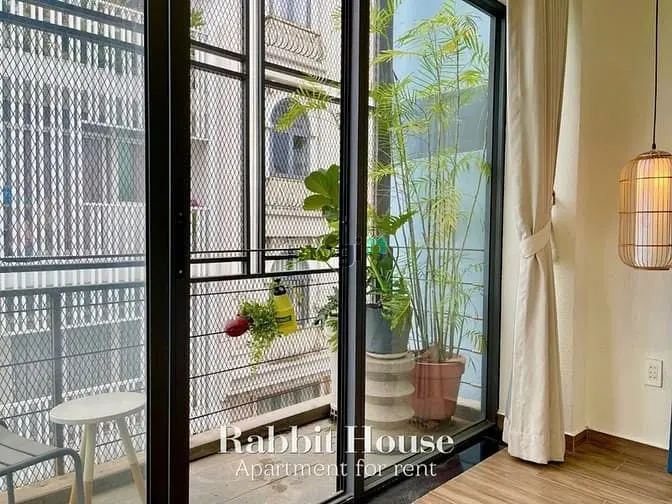 Căn Hộ Ban Công Lớn Tách Bếp Rộng Gần 60M2 Gần Landmark81