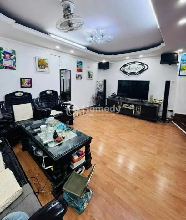 Mua Bán Nhà Cầu Giấy Rộng Rãi Ba Gác Vô Thoải