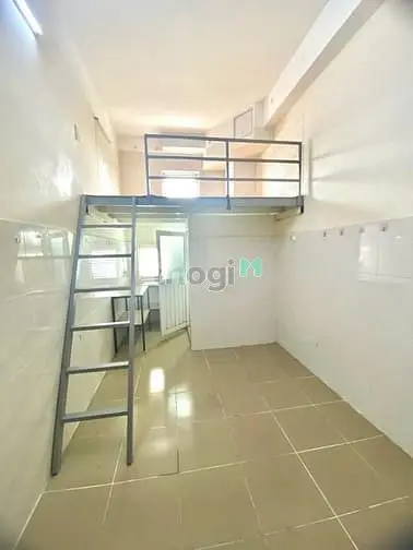 Cho Thuê Phòng Trọ Giá Rẻ Gần Ngã Tư Hàng Xanh. Có Thang Máy