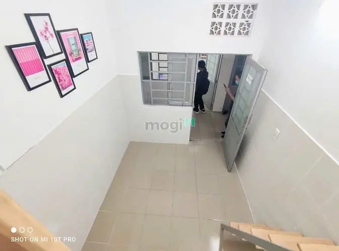 Cho Thuê Phòng Trọ Giá Rẻ Gần Ngã Tư Hàng Xanh. Có Thang Máy