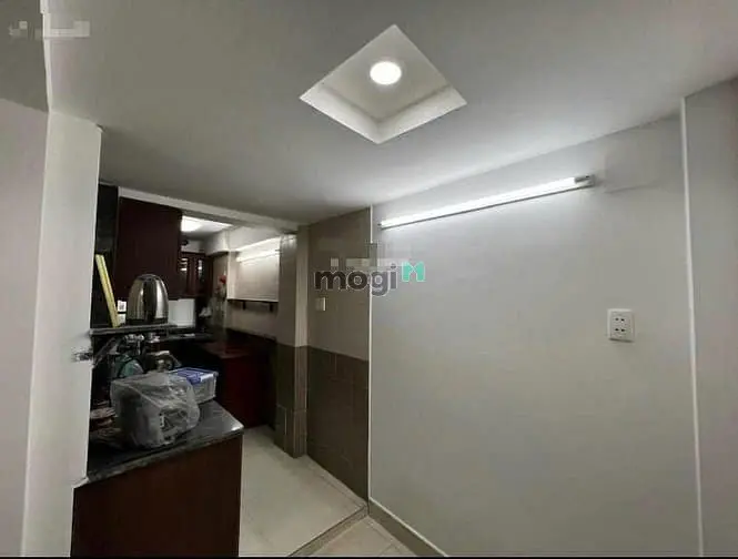 Nhà Cho Thuê: 660/1 Điện Biên Phủ Q10, (6X11M), 20Tr