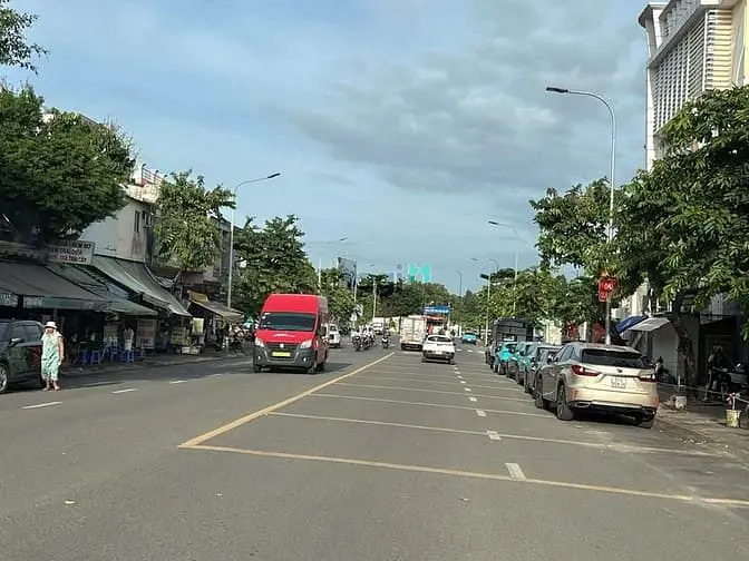 Nhà Phố Hxh 1Trục Lê Đức Thọ Ngang 6.5M 4Lầu 98M2 Gần Cv Văn Hoá 11.9T