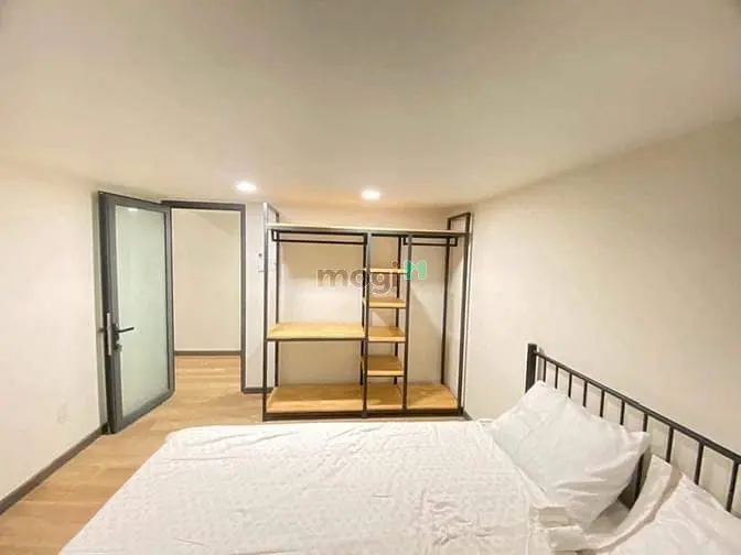 Cho Thuê Căn Hộ Dịch Vụ Full Nội Thất Ngay Lê Văn Việt