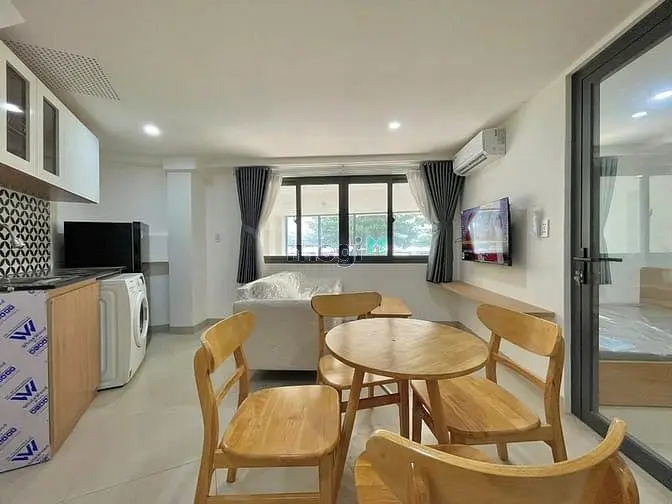 Căn Hộ Mới Xây 100% 2 Phòng Ngủ 1 Phòng Khách 60M2 Gần Hàng Xanh