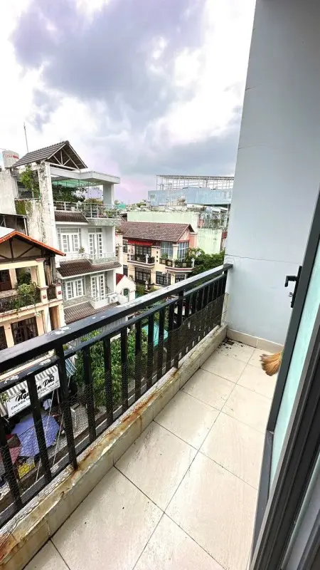 Cho Thuê Trọ Có Gác Ban Công Ngay Etown - 35M2