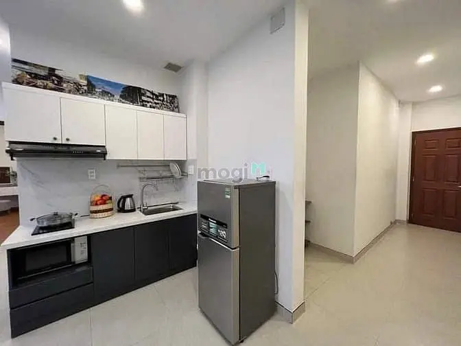 Căn Hộ 1Pn Tách Bếp, Ban Công Gần Hồng Hà , Khu Sân Bay , Cv Gia Định
