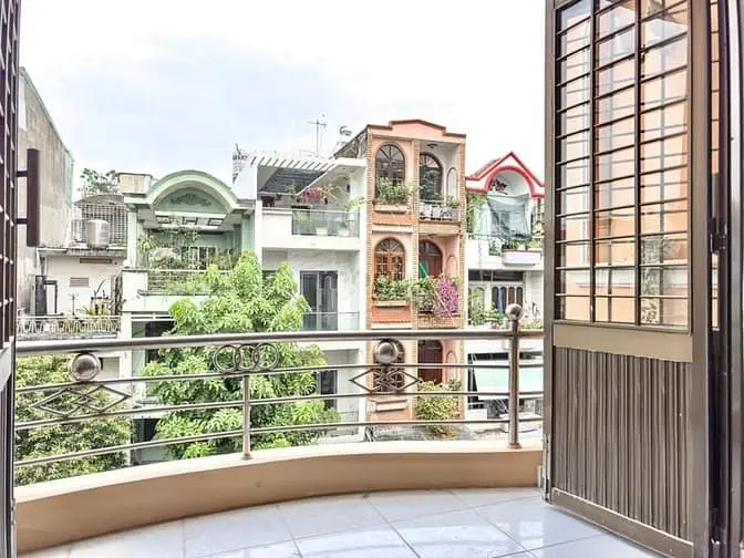 Căn Hộ 1 Phòng Ngủ 35M2 Ban Công Thoáng Mát Ngay Mặt Tiền Chu Văn An