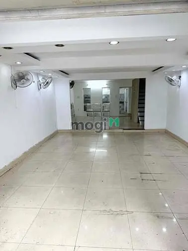 Nhà Cho Thuê: Mt Lạc Long Quân Q11, (5X14M), 22Tr