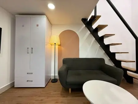 Phòng Trọ Có Gác Full Nội Thất Mới 100% Gần Q1, Q3 25M2 Cửa Sổ Trời Thoáng Tại Hoàng Diệu, Phú Nhuận