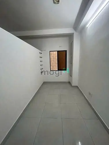 Nhà Cho Thuê: Mt Lạc Long Quân Q11, (4X14M 3L 5Pn), 30Tr