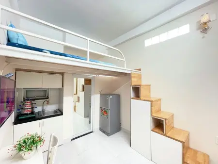 Căn Hộ Gác Lửng Xinh Lung Linh Ngay Chợ Nguyễn Văn Trỗi