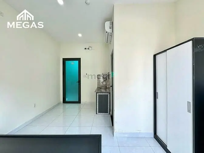 Cho Thuê Căn Hộ Dịch Vụ Full Nội Thất Ngay Lê Văn Việt