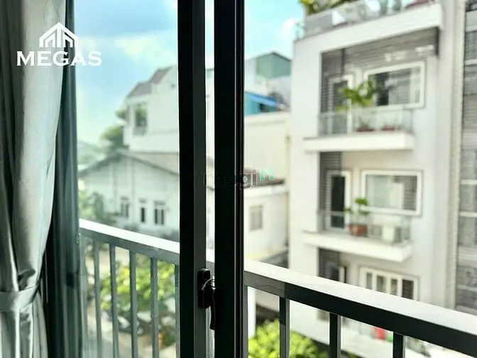 Cho Thuê Căn Hộ Dịch Vụ Full Nội Thất Ngay Lê Văn Việt