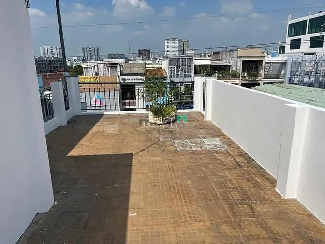 Nhà Cho Thuê: Mt Lạc Long Quân Q11, (4X14M 3L 5Pn), 30Tr