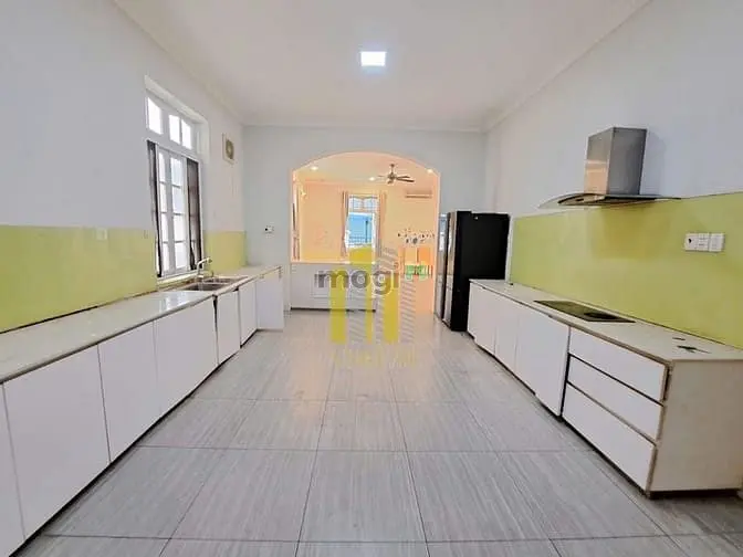 Biệt Thự Sân Vườn 600M2 Giá Chỉ 75 Triệu Gần Cầu Sài Gòn - Cao Cấp