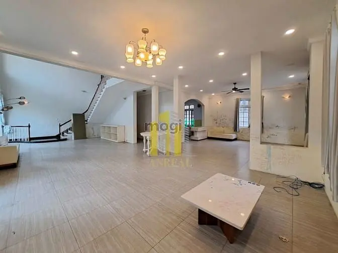 Biệt Thự Sân Vườn 600M2 Giá Chỉ 75 Triệu Gần Cầu Sài Gòn - Cao Cấp