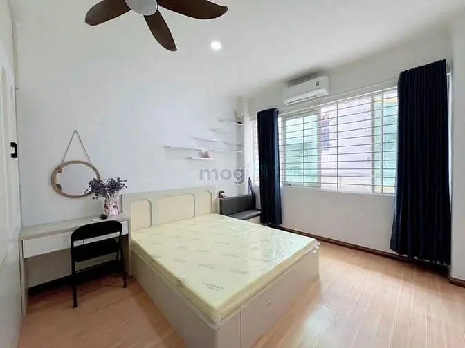 Căn Hộ 1 Phòng Ngủ Rộng Hơn 35M2 Ban Công Thoáng Mát Gần Chợ Tân Định