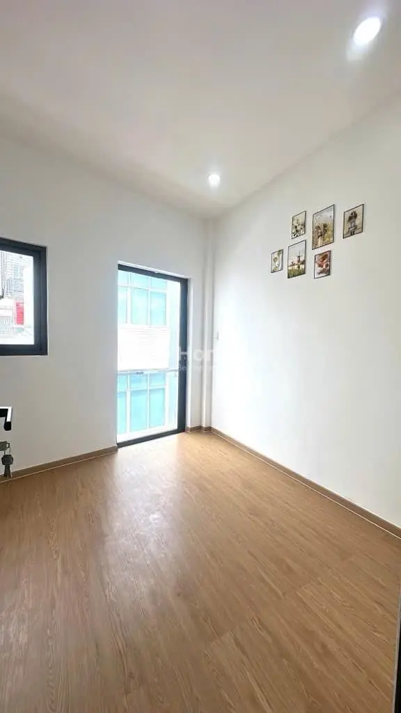 58/Thfi/Nith.c Âu Cơ