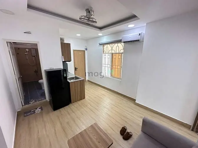 Căn Hộ Chung Cư Mini 1 Phòng Ngủ Cửa Sổ Lớn Gần Ngã Tư Hàng Xanh
