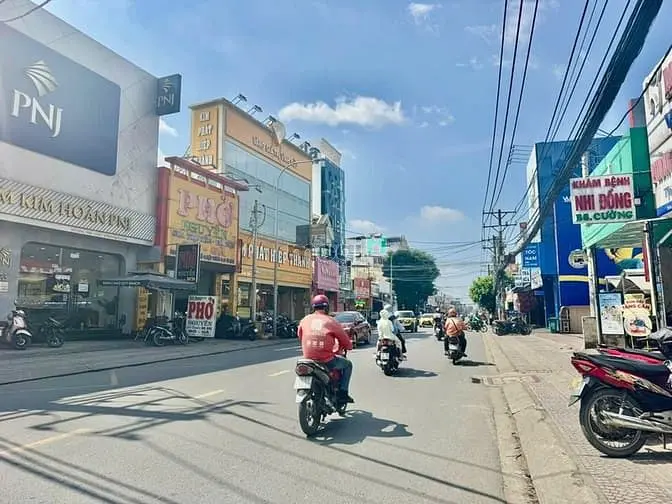 Hơn 18Tỷ Có Mtkd 4Lầu Sầm Uất Nguyễn Ảnh Thủ Q12 Ngang 5M 155M2 Kd Tốt