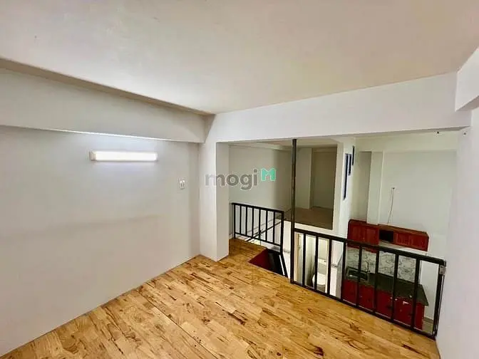 Cho Thuê Căn Hộ Dịch Vụ Full Nội Thất Ngay Lê Văn Việt