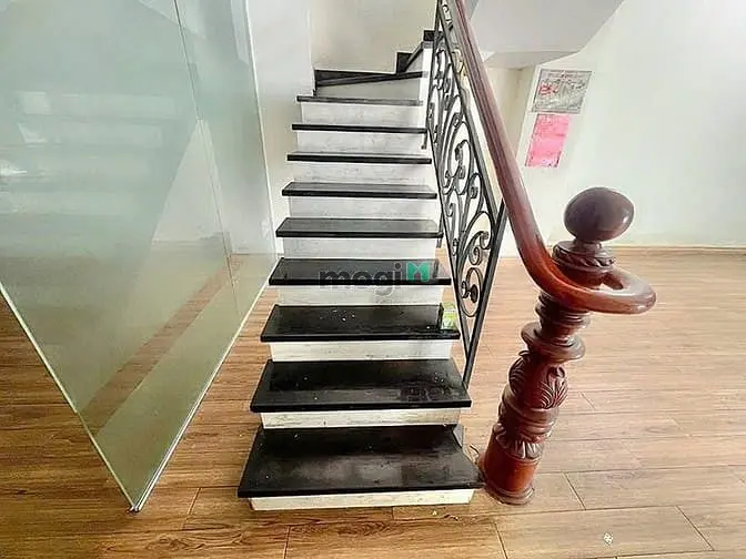 Cho Thuê Nhà Góc 2 Mặt Tiền Phù Hợp Văn Phòng Cty, Showroom