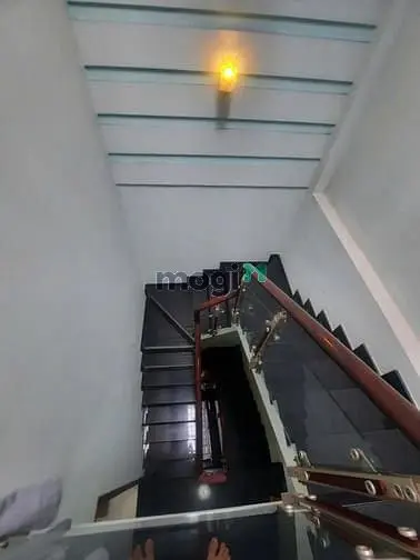 Nhà Cho Thuê: 427/5A Lạc Long Quân Q11, (4X12M 3L 3 Phòng Lớn)