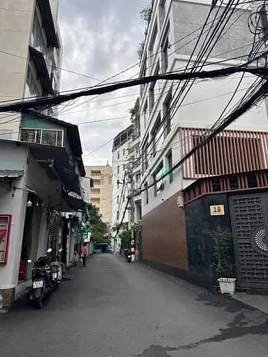 Q1- Trần Đình Xu- Hẻm Xe Hơi- Dt 3.5X9 6Pn- Dòng Tiền 20Tr