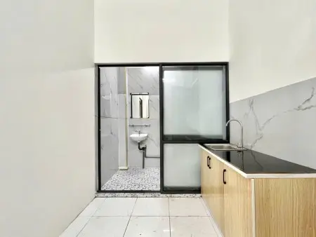 Cho Thuê Căn Hộ 1Pn Tách Bếp Có Ban Công , Đường Ba Tháng Hai , Gần Toà Nhà Viettel