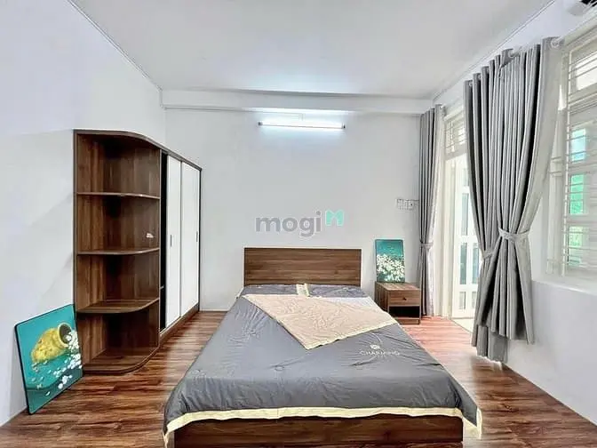 Căn Hộ Chung Cư 1 Phòng Ngủ Hơn 40M2 Ban Công Cửa Sổ Thoáng Mát