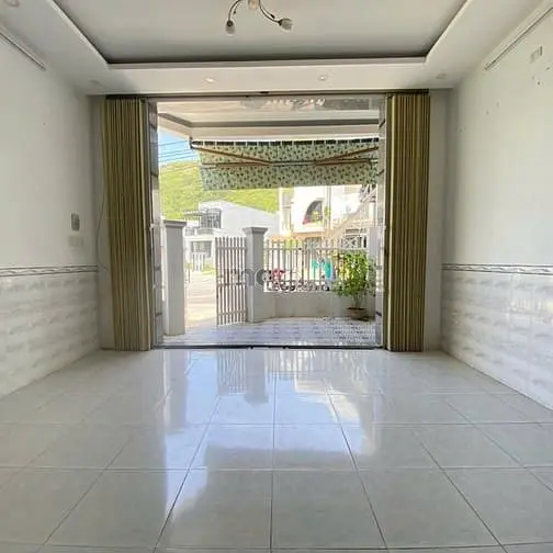 Bán Nhà Góc 2Mt Kinh Doanh Đường 20M-2Tầng-Dt78M2-3Pn-Vĩnh Hoà-Nt-6Ty3