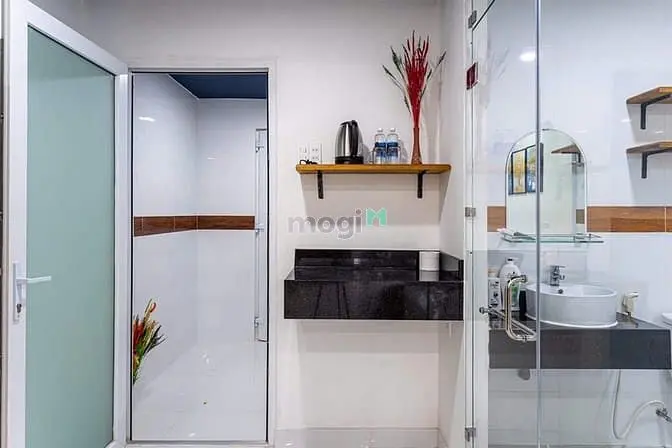 Chdv Ban Công Rộng Rãi Full Nội Thất. Sạch Sẽ Tiện Nghi Đường Ký Con