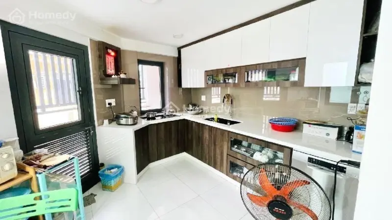 Bán Nhà Trịnh Đình Trọng, 5 Tầng , 3.9 X 12 , 3 Mặt Hxh , Nhỉnh 9Tỷ.