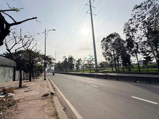 Chính Chủ Gửi Bán Lô Đất Mặt Tiền Đường Đồng Văn Cống, P.thạnh Mỹ Lợi