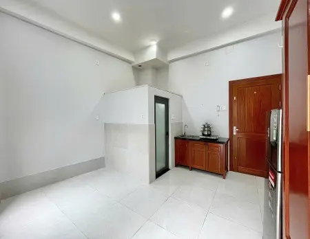 Phòng Mới Ngay Bùi Minh Trực Gần Chợ Nhị Thiên Đường