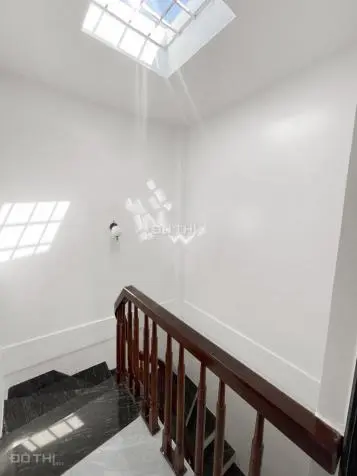 Hiếm- Bán Gấp Nhà Nguyễn Khoái Full Nội Thất Mới Tinh 30M2 . 6.95 T