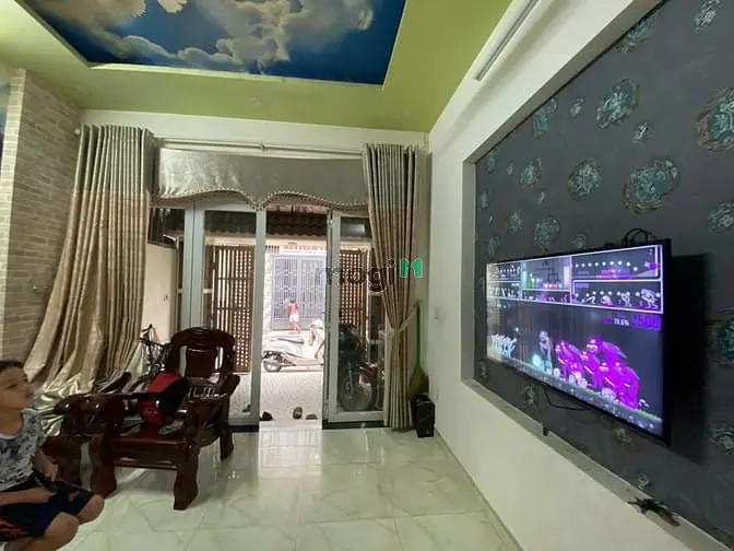 Bán Nhà 1 Trệt 2 Lầu Ngay Chợ Tăng Nhơn Phú B