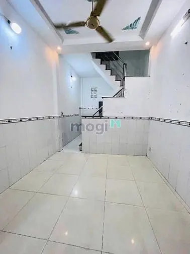 Căn Hiếm Quận 8 45M² Hẻm Xe Tải Nhỉnh 5 Tỷ Nhà Tầm Trung Vị Trí Vip