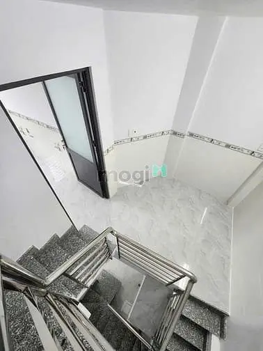 Cho Thuê Nhà Hẻm Ba Gác Lò Gốm, 6 Triệu