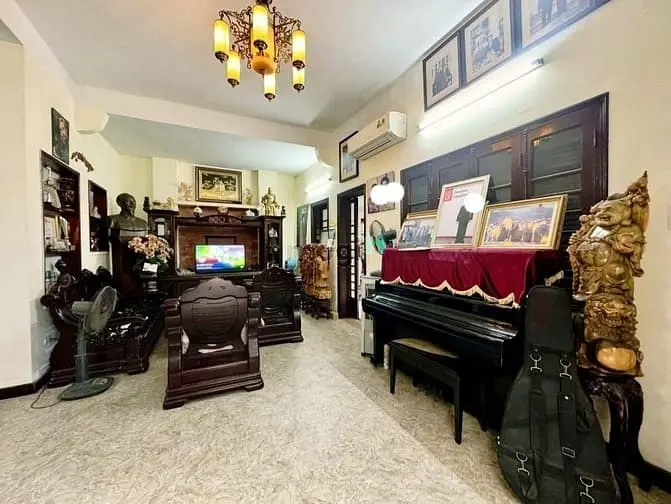 Linh Đàm – Hoàng Mai – Ô Tô – Kd – 187 M2 – 4 T – Mt 12 M – Giá 41.8 T