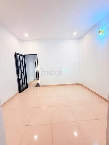 Hẻm Nhựa Gần Chợ Phạm Văn Bạch - Nhà 2 Tầng Btct (4.2X10M)5.X Tỷ