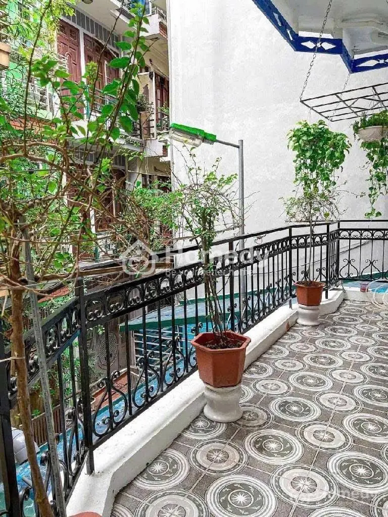 Nhà Đường Hoàng Mai Oto Đỗ Cổng 47M 5T Hơn 8 Tỷ