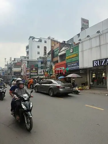 Nhà Mặt Tiền Đường Cmt8 Vi Trí Đẹp Ngay Chợ Hòa Hưng