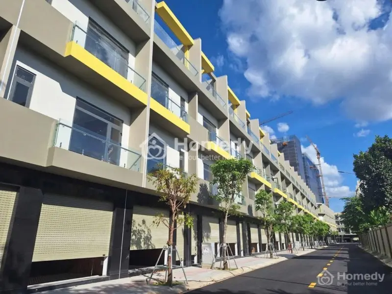 Cần Bán Nhà Phố Liền Kề Univalley