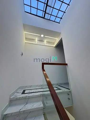 Chỉ 7.7 Tỷ Có Ngay Nhà 4 Tầng Mới Đẹp Hxt Nguyễn Văn Đậu, Sd 150M2 4Pn