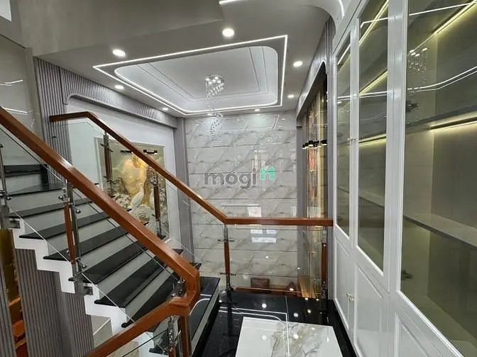 Siêu Phẩm 5Tầng Hiện Đại Full Nội Thất Gara Ôtô P.xông Hơi Chỉ 6.363Tỷ