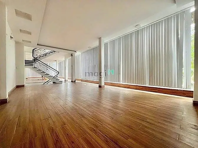 Cho Thuê Nhà Góc 2 Mặt Tiền Phù Hợp Văn Phòng Cty, Showroom