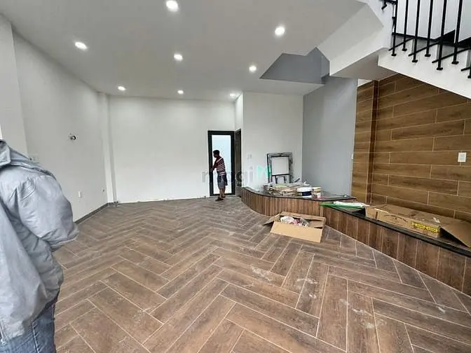 Giá 4,747 Tỷ Mới Đẹp Hiện Đại 2Tầng Dtsd 111M Đường 6M Thông Gíap Tl10