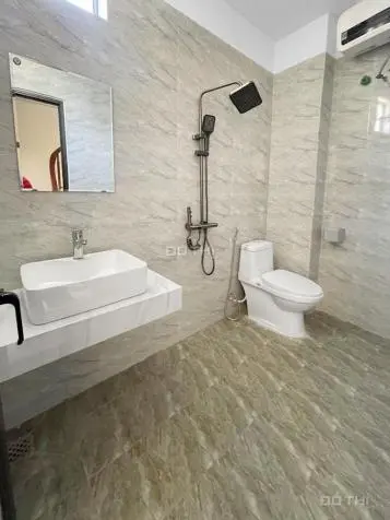 Hiếm- Bán Gấp Nhà Nguyễn Khoái Full Nội Thất Mới Tinh 30M2 . 6.95 T