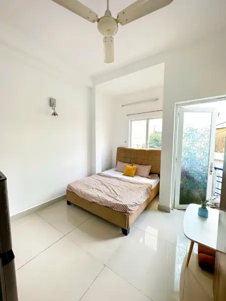 Phòng Trọ Có Ban Công - Full Nội Thất - Ngay Cầu Kiệu - Chợ Tân Định - Đại Học Kinh Tế